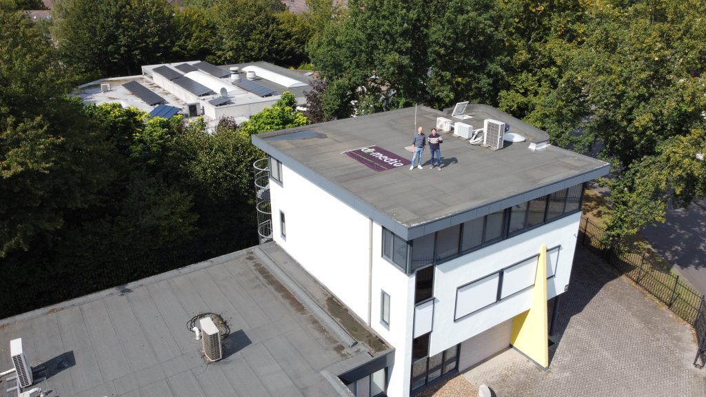 Antenne IoT netwerk Breda op dak d-Media